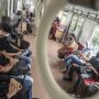 Balita Boleh Naik KRL dan Duduk Tanpa Jarak