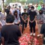 Bikin Haru! Sahabat Ungkap Janji Hilman Hariwijaya Padanya Sebelum Meninggal
