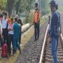 Kereta Api Sikat Dua Truk Sekaligus di Lamongan, Beruntung Sopir Berhasil Kabur