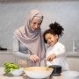 5 Manfaat Melibatkan Anak dalam Mengerjakan Pekerjaan Rumah Tangga