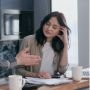 4 Tips Menghadapi Pasangan yang Sedang Dikuasai Amarah, Jangan Ikutan Emosi!