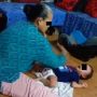 Tega Banget! Pengasuh Aniaya Bayi Cuma Karena Rewel Saat Dipakaikan Baju, Videonya Viral