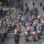 Asap Ngebul Tunggangan Marc Marquez Gegerkan Penonton Parade MotoGP!