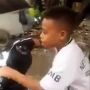 Viral Bocah NTT Peniru Suara Komentator MotoGP Bikin Takjub Enea Bastianini, Publik Salfok dengan Logatnya