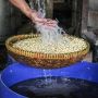Perajin Tahu dan Tempe di Jawa Barat Dapat Kedelai dengan Harga Spesial dari Bulog