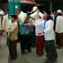 Anti Mainstream, Pulang Kenduri Warga Demak Dapat Beras Sekarung Langsung Dibagikan