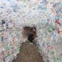 Instalasi Gua Plastik Untuk Kampanyekan Bahaya Sampah