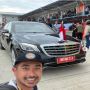 Mobil Mercedes-Benz Presiden Jokowi Hadir saat MotoGP Mandalika 2022, Publik Salfok pada Benda di Bagasi
