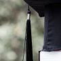 Kisah Haru Ibu Diam-diam Coba Toga Anak di Kamar, Seumur Hidup Tak Pernah Merasakan Punya Ijazah