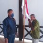 Cium Bendera Merah Putih, KASAD Tentara Pembebasan Nasional Papua Barat Ikrar Setia ke NKRI