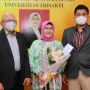 Dirjen Binwasnaker dan K3 Kemnaker Raih Gelar Doktor dengan Cum Laude
