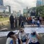 Massa Forum Masyarakat Rusunawa Marunda Geser dari Balai Kota ke Patung Kuda: Telinga Gubernur Sudah Tuli