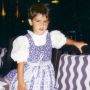 9 Potret Masa Kecil Cinta Laura, Wajah Bulenya Mirip Banget sama Justin Bieber!