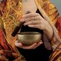 Inilah 5 Fungsi Singing Bowls, Terapi Suara yang Populer di Tibet