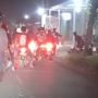 Meresahkan! Geng Motor di Jombang Hajar Warga dan Rusak Sepeda Motor