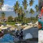 Bagikan Momen Ziarah Kubur, Warganet Salfok dengan Barang Hantaran Mewahnya