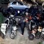 Viral Mobil Tabrak Sepeda Motor di Jalan Lengkong Bandung, Pengemudinya Nyaris Dihajar Warga