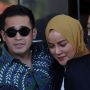Foto Bareng Perempuan Berhijab, Aufar Hutapea eks Olla Ramlan Disebut Sudah Nikah Lagi