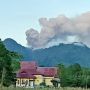 Gunung Dokuno Halmahera Utara Erupsi, Warga Mulai Terganggu Dengan Hujan Abu Vulkanik