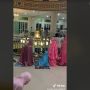 Lucunya Bocil, Semangat Salat Tarawih Bareng Sampai Tak Sadar Salah Kiblat