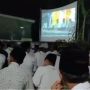 Aksi Dua SPG Tawarkan Rokok pada Jamaah Pengajian Bikin Warganet Geram