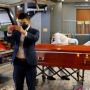 Gelombang Kelima Covid-19 di Hong Kong, Petugas Pemakaman Bekerja Siang dan Malam