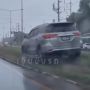 Heboh Cara Toyota Fortuner Hindari Kemacetan Bikin Publik Geram, Tanaman Jalan Jadi Sasaran Kebrutalan