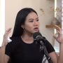 Usai Ari Lasso, Yura Yunita Nyaris Telat Manggung Gegara Batik Air