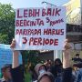 Viral, Mahasiswi Kedapatan Turun Aksi Bawa Ini, Netizen: Cringe!