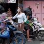 Deretan Wanita Cantik Pemandu Karaoke di Pekalongan Berbagi Takjil, Warganet: Bulat Tekadnya, Harus Dibesarkan Imannya