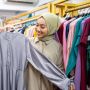 Wajib Enggak Sih Membeli Baju Baru Saat Lebaran? Ini Kata Buya Yahya