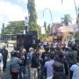 Massa Datangi Polres Lombok Tengah Minta Korban Begal yang Dijadikan Tersangka Dibebaskan
