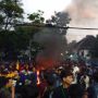 Mahasiswa Copot Kawat Berduri, Aksi di Depan Gedung DPRD Jawa Barat Memanas Jelang Azan Magrib