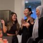 8 Momen Sarita Abdul Mukti Rayakan Ultah Mantan Suami, Jennifer Dunn Ke Mana?