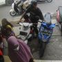 Pasutri Terekam CCTV Curi HP di Box Motor di Jakbar, Begini Kronologi dan Penampakkannya