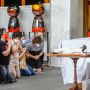 Ibadah Jumat Agung di Gereja Katedral Jakarta Berlangsung Khidmat