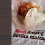 Nasi Kucing adalah Ilmu! 7 Foto Kertas Pembungkus Nasi yang Fenomenal: Dokumen Rahasia hingga Komik Porno