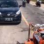 Viral, Daihatsu Sigra Halangi hingga Acungkan Jari Tengah ke Damkar, Netizen: Datang Telat Dimaki, di Jalan Dihalangi