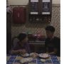 Pemuda Ini Unggah Momen Sahur Hanya Berdua dengan Sang Nenek, Netizen Ikut Terharu