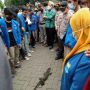 Mahasiswa Pasuruan Demo Bawa Biawak ke DPRD Pasuruan, Protes Pemindahan Ibu Kota