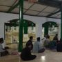 Berburu Malam Lailatul Qadar di Masjid Agung Banten, Warga Jalani Dzikir, Ziarah Hingga Salat Malam