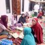 Tradisi Ramadhan, Kepala SMA Kristen Makale Sajikan Menu Berbuka di Masjid