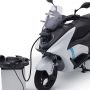 The Best 5 Oto: Skuter Listrik Yamaha E01, 55 Bengkel Siaga Suzuki, Aplikasi Digital Saat Mudik Pakai Kendaraan Pribadi