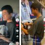 Bikin Haru, Viral Momen Pemuda Penjual Kangkung Keliling Dapat Hadiah Baju Lebaran