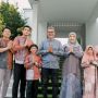 5 Alasan Mengapa Pakai Baju Batik saat Lebaran Makin Terlihat Keren