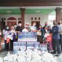 Jababeka Bagikan 1.500 Paket Sembako ke Masyarakat di Sekitar Kawasan Industri