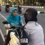 Heboh Seorang Ibu-ibu Lawan Arah Naik Sepeda Motor, Diberhentikan Dishub Malah Ngeyel