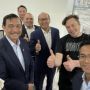 Luhut Pernah 'Galak' ke Elon Musk, Kini Sumringah Sodori Kopiko Pas Ketemu