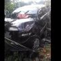 Potret Toyota Avanza Berpelat Merah Remuk Redam Usai Dikendarai Remaja 16 Tahun, Honda Vario Jadi Korban