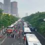 Suasana Mudik Gratis Pemprov Jatim H-4 Lebaran 2022 di Jalan A Yani Surabaya